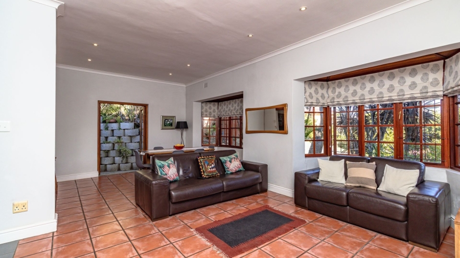 7 Bedroom Property for Sale in Paradise Western Cape